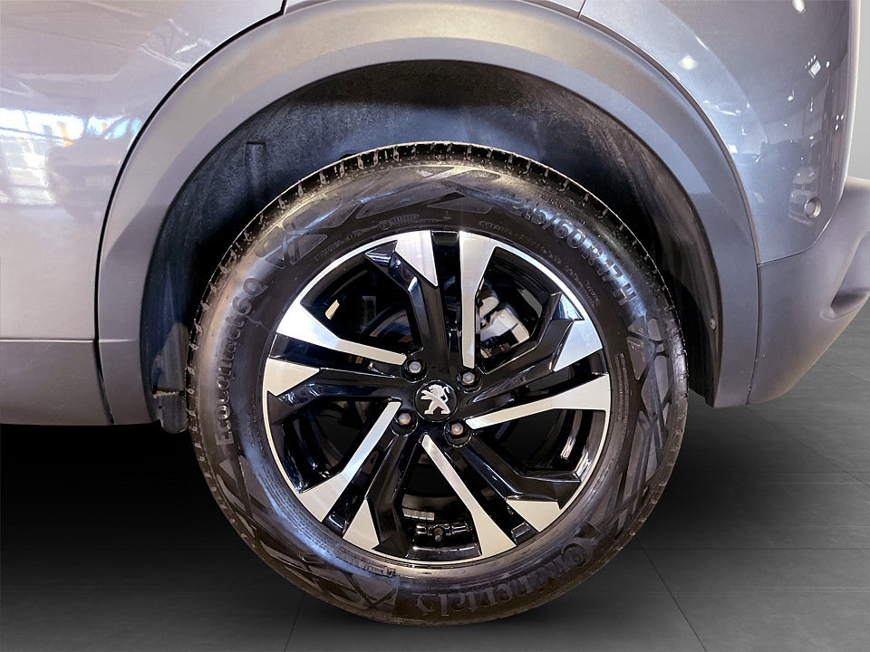 Bild på Peugeot 2008 GT 1.2 PT 130hk Aut B-KAMERA CARPLAY