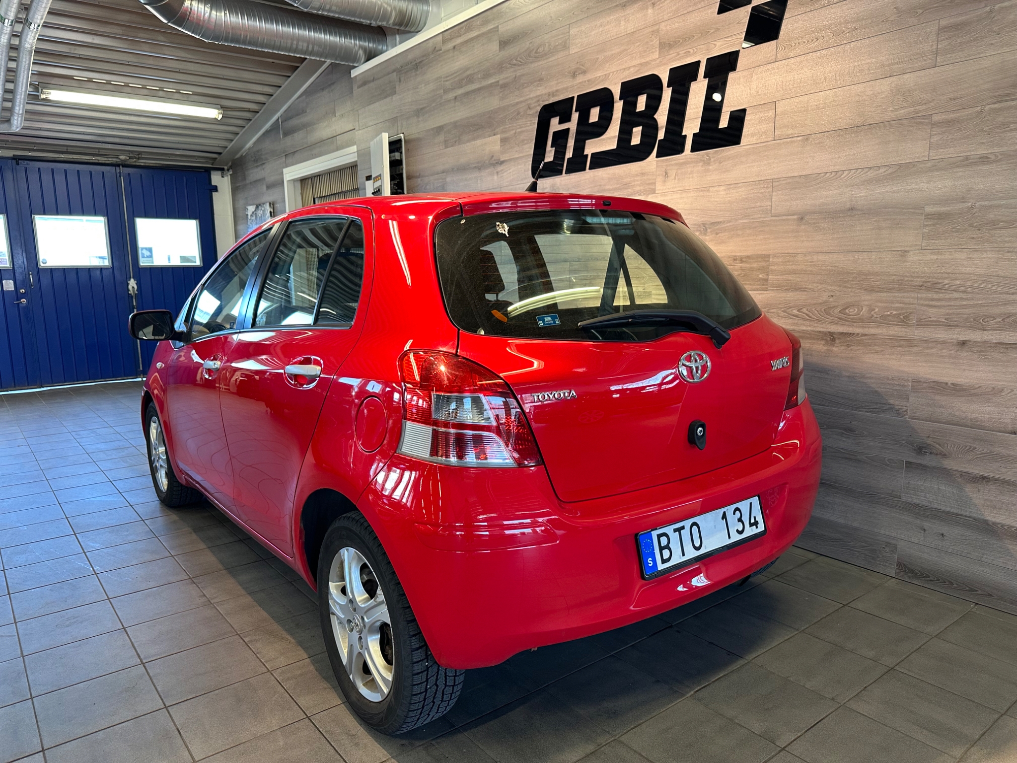 Toyota Yaris 5-dörrar 1.33 VVT-i 2011, bild 3/54