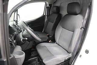 Transportbil - Skåp Nissan NV200 14 av 14