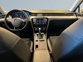 Volkswagen Passat Sportscombi 2.0 TDI 4M/S&V-Däck/MoK/B-kamera/Drag/Psens