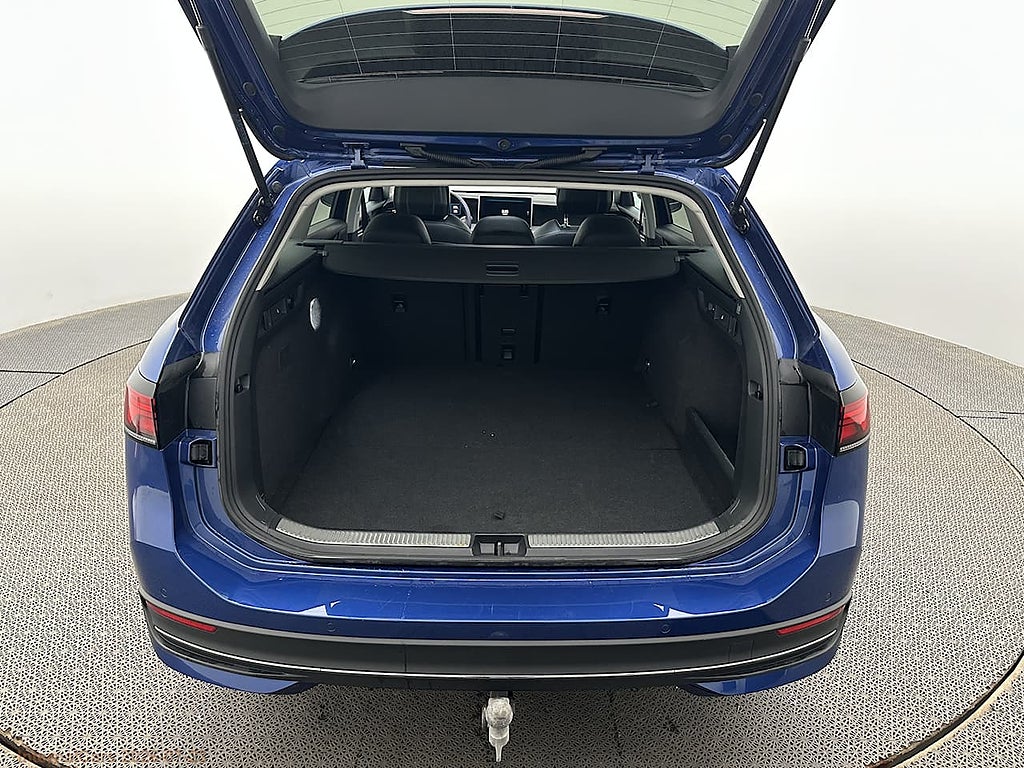 Volkswagen Passat eHybrid 1.5 TSI Business 272HK Drag+Värmare