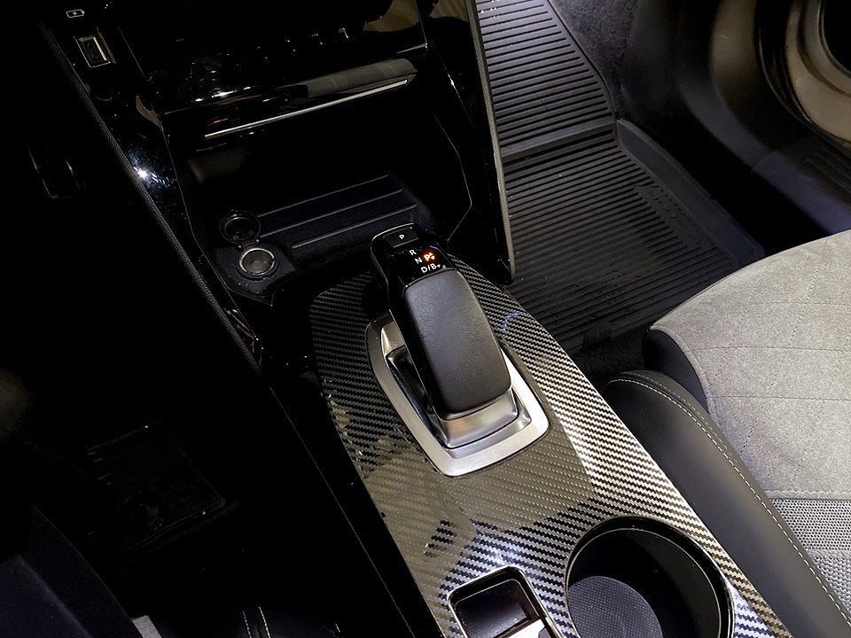 Bild på Peugeot E-2008 GT 50kWh 136hk Aut - B-KAMERA,CARPLAY,NAV