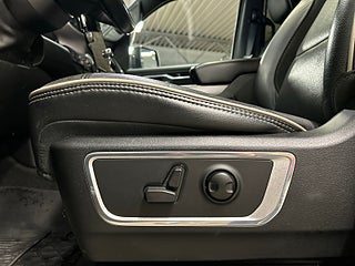 RAM 1500 Crew Cab 5.7 V8 4x4 Laramie Black Edition MOMSAD/VÄLUTRUSTAD