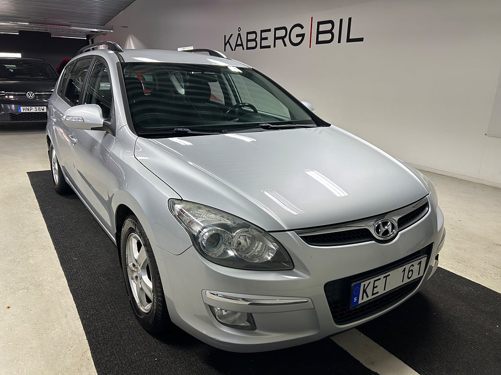 Hyundai i30 cw 1.6 CRDi / Bra skick / Dragkrok 