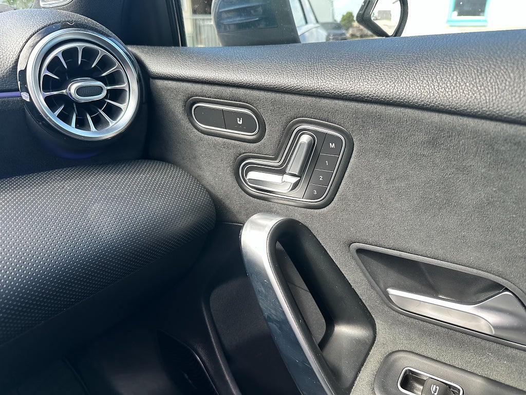 Mercedes-Benz A 180 d 7G-DCT AMG Line