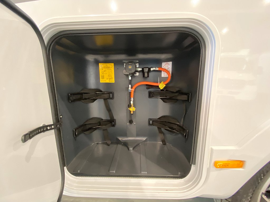 Adria Matrix Axess 670 SL / Taksäng / B-kort / Automat 140hk - Adria