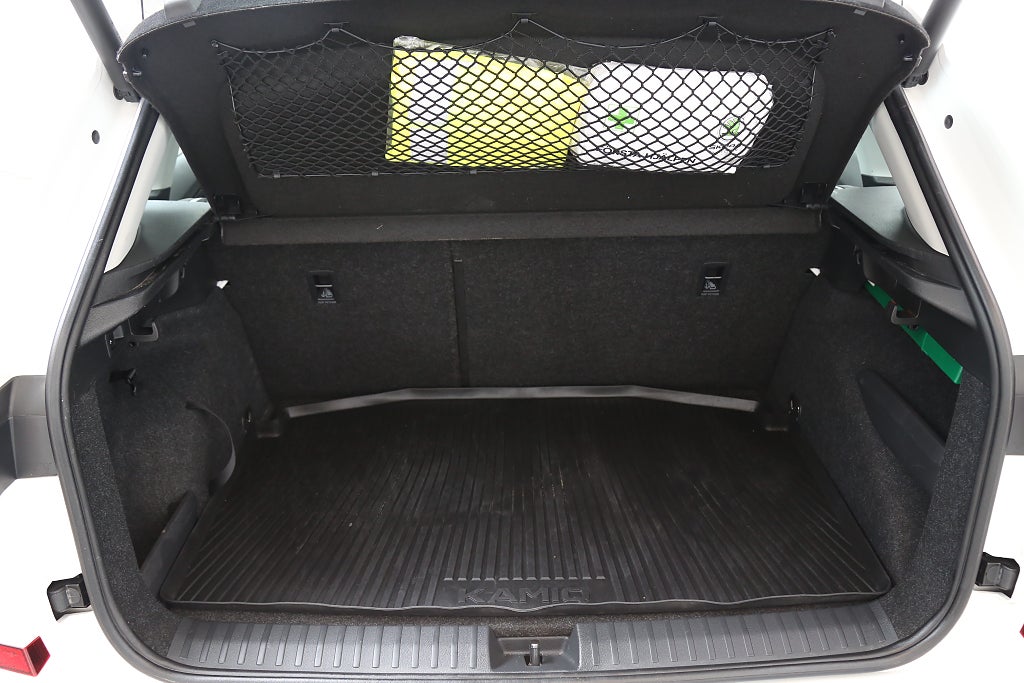 Skoda Kamiq 1,0 TSI Ambition 115hk Kamera Panorama Drag 2021