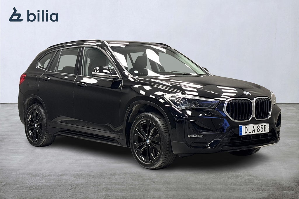 BMW X1 sDrive20i / Sport line / Head up / 18" / Navigation
