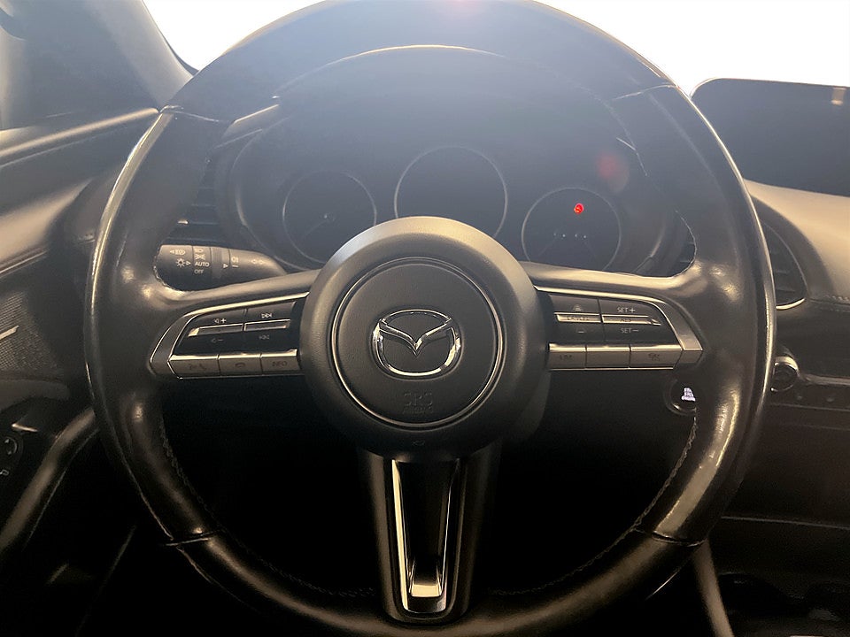 Bild på Mazda 3 Hatchback Sky 2.0 150hk Aut - B-KAMERA,HUD,BOSE
