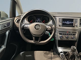 Volkswagen Golf Sportsvan 1.2 TSI BMT Base 1-Ägare Dragkrok Motorvärmare S/V-hjul – bild 9