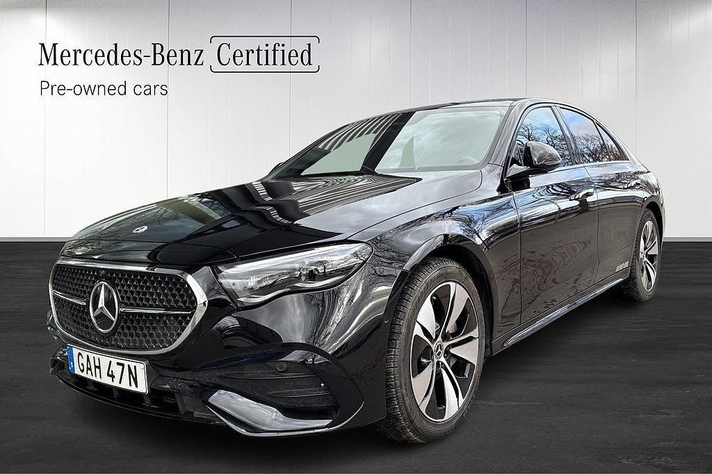 Mercedes-Benz E 300 de 4MATIC Sedan AMG Night Panorama Superscreen Drag