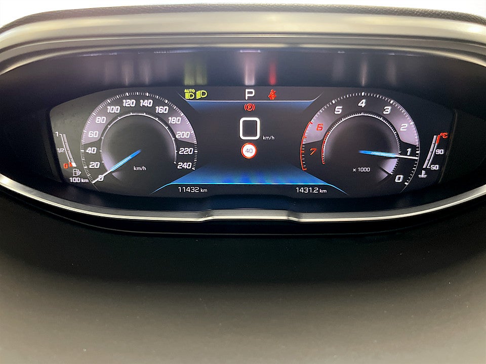 Bild på Peugeot 5008 GT 1.2 PT 130hk 7-SITS B-KAMERA CARPLAY