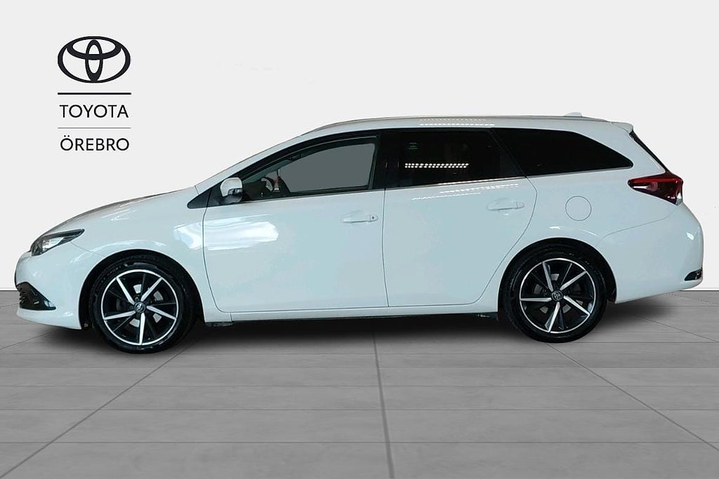 Toyota Auris 2017 - miniatyr 3