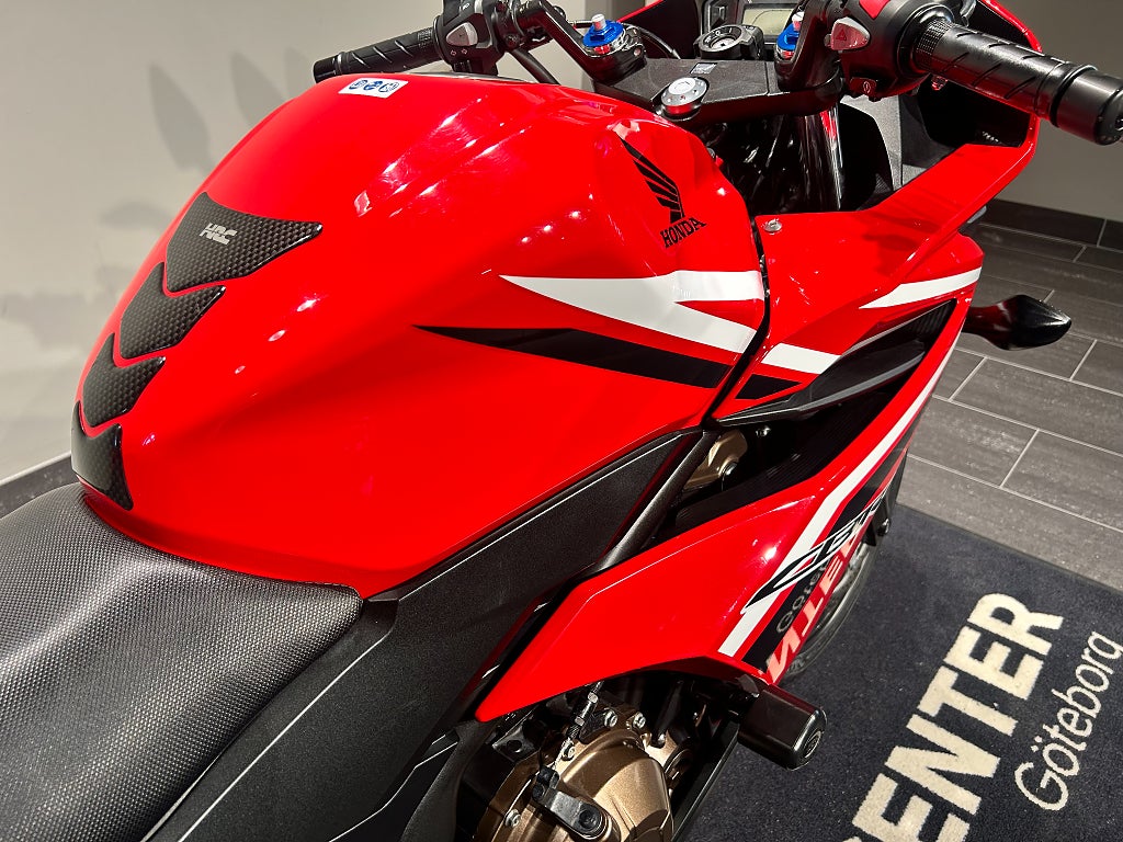 Honda CBR5005 3,45% 1585 mil/Akrapovic/Tail-tidy