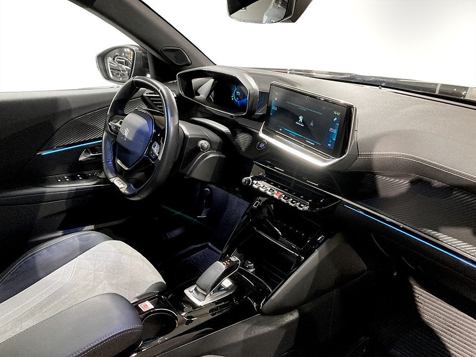 Bild på Peugeot E-2008 GT 50kWh 136hk Aut - B-KAMERA, CARPLAY
