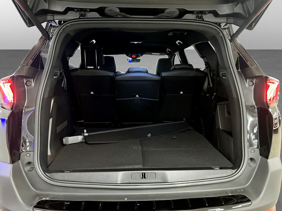 Bild på Peugeot 5008 GT Black pack 1.2 PT 130hk Aut 7-SITS B-KAMERA NAVI