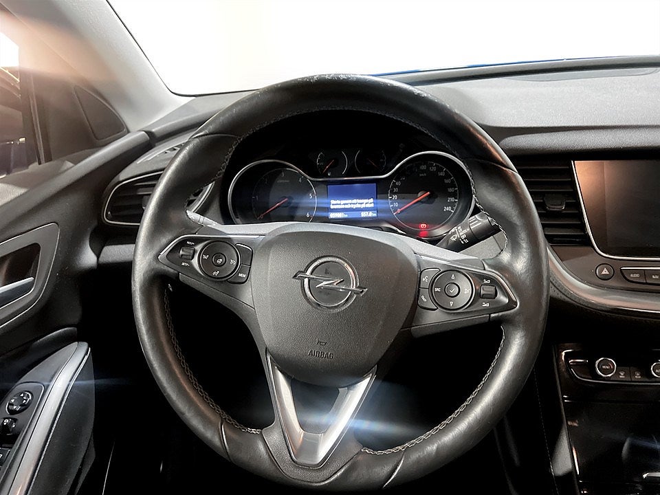 Bild på Opel Grandland X Dynamic 1.6 CDTi 120hk Aut - B-KAMERA, RATTVÄRME