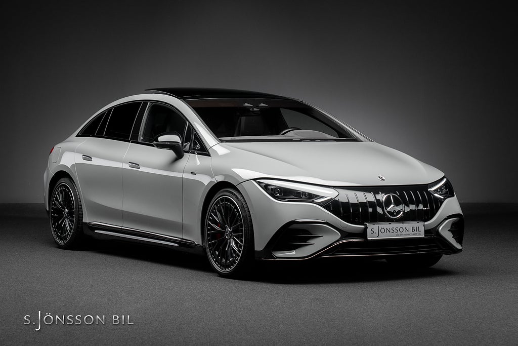Mercedes-Benz EQE 53 AMG / Moms / Hyperscreen