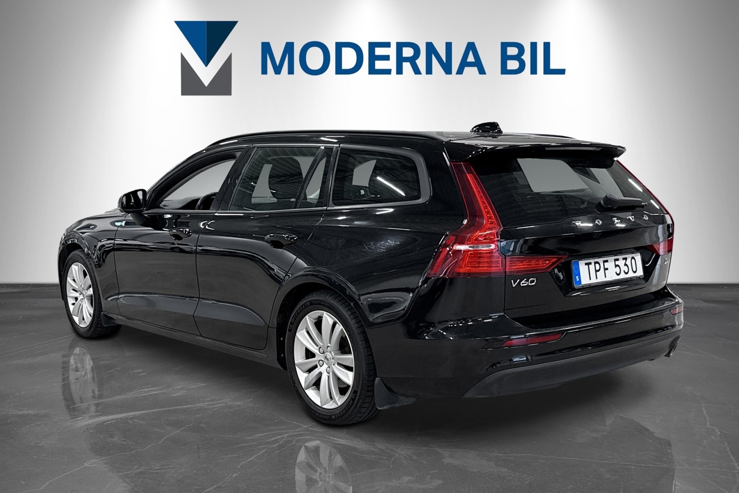 Volvo V60 D3 Momentum Geartronic 150hk 2019, bild 4/55