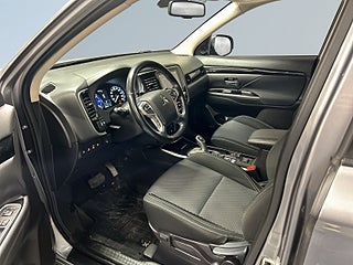 Mitsubishi Outlander PHEV CVT Fleet Edition Kamera/Adap.Fhåll/SoV – bild 7