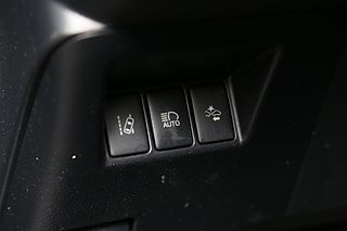 Halvkombi Toyota Yaris 15 av 23