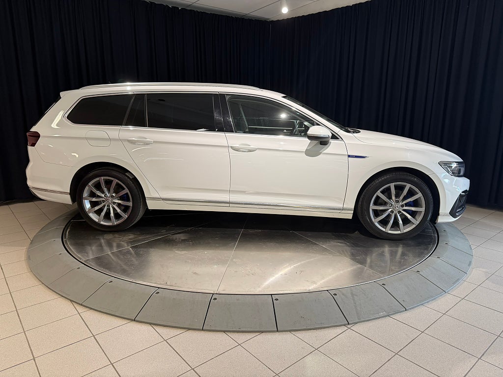 Volkswagen Passat 2022 - miniatyr 8