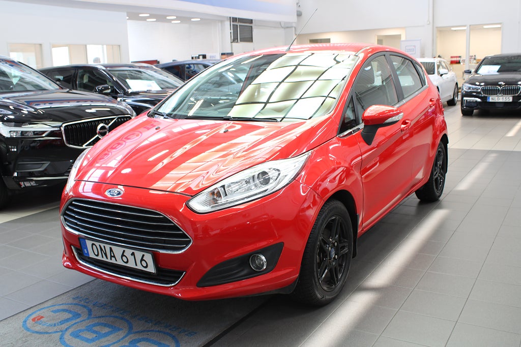 Ford Fiesta 5-dörrar 1.0 Titanium / Sv-Såld / 5296 mil