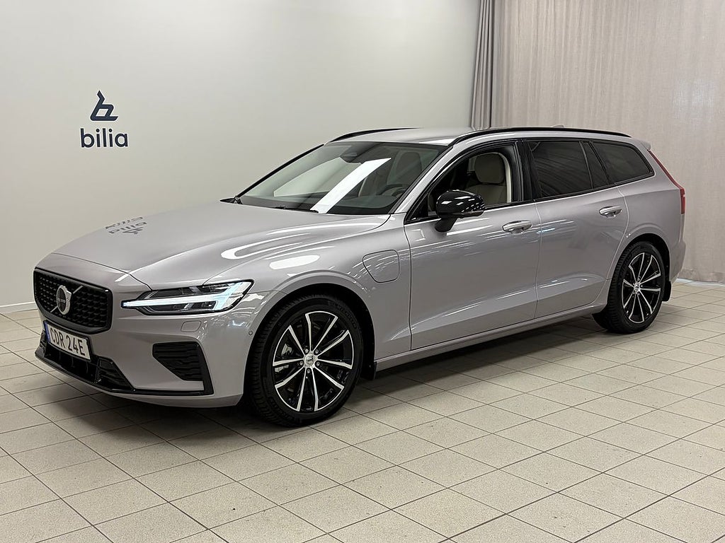 Volvo V60 T6 Plus Dark Nordic Edition | Dragkrok | 360-kamera