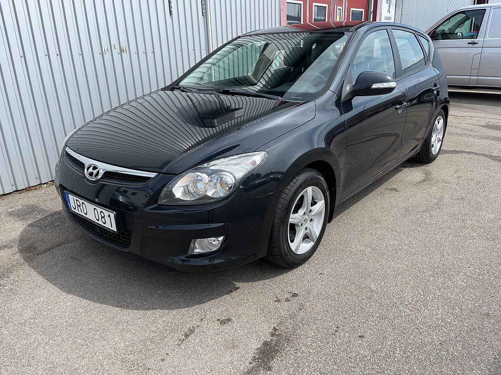 Hyundai i30 1.6 CRDi 90hk