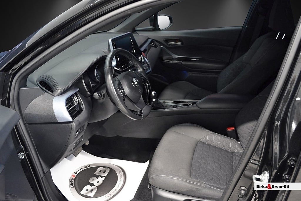 Toyota C-HR Hybrid CVT X-Edition 122hk, Kamera, rattvärme