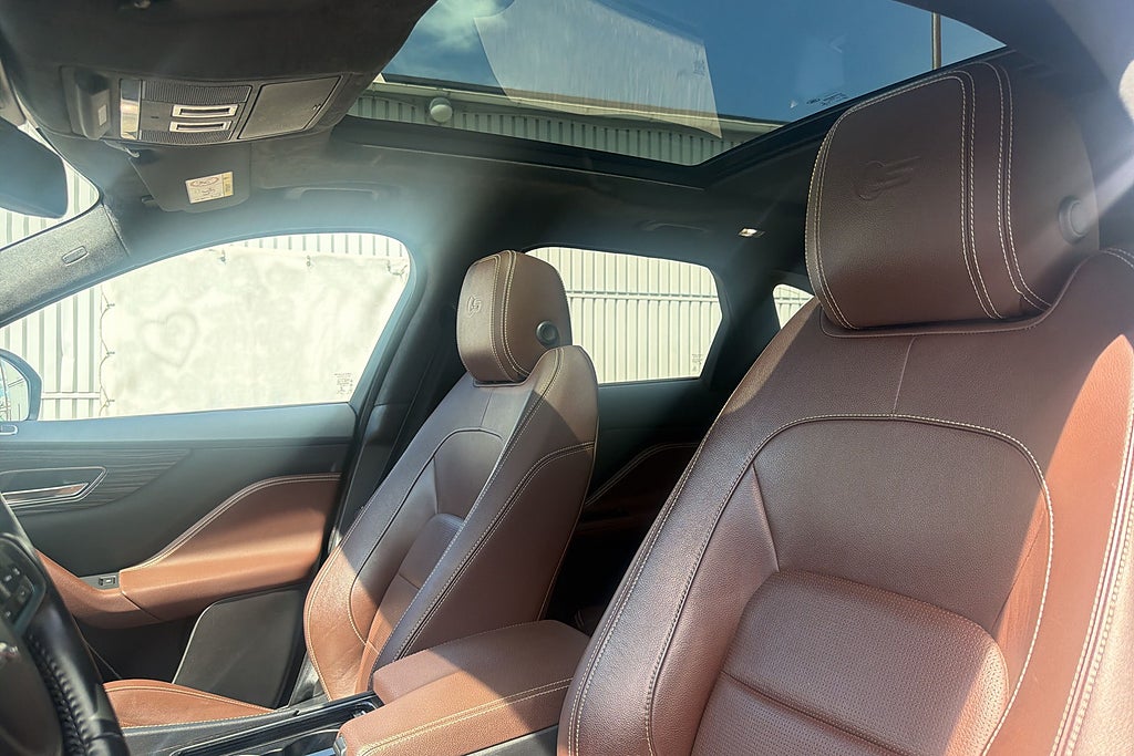 Jaguar F-Pace 2017