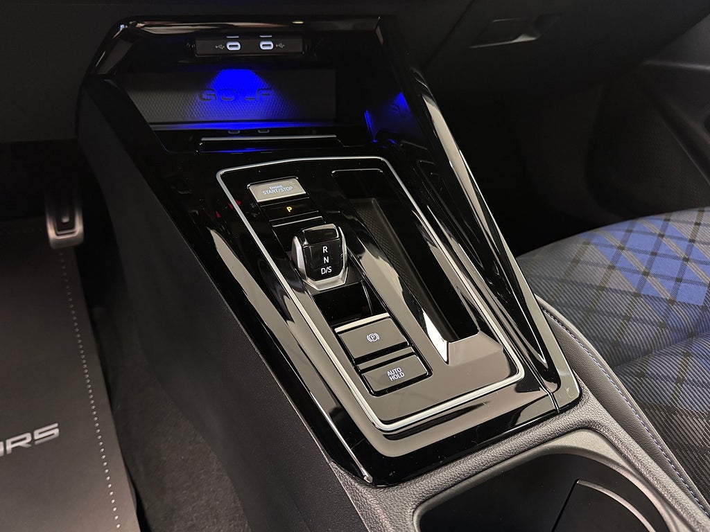 Volkswagen Golf 2025 - miniatyr 8