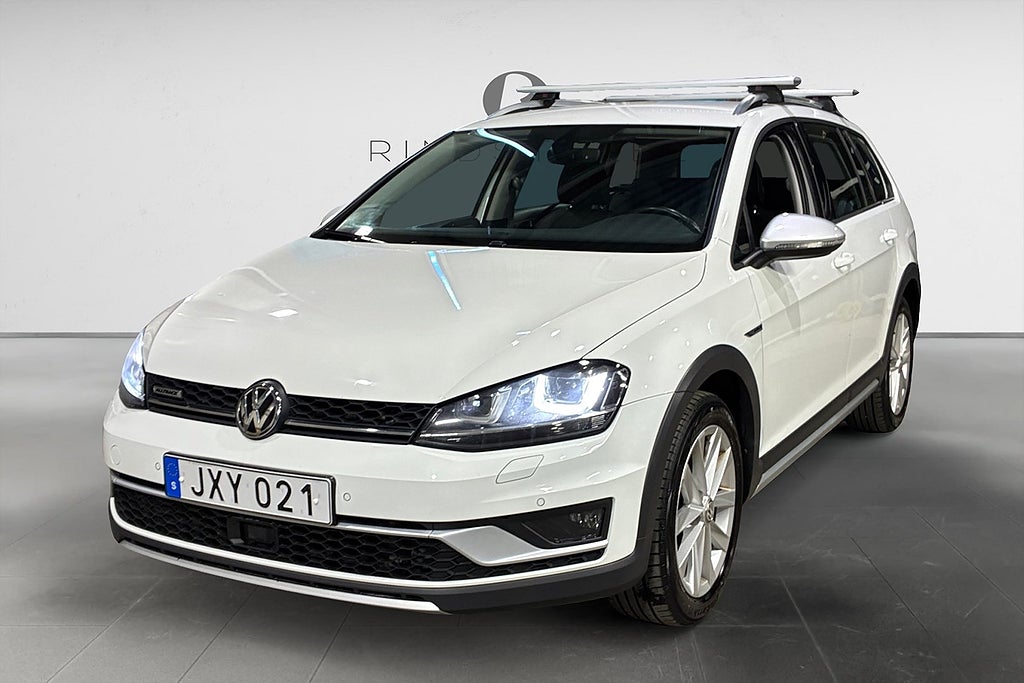 Volkswagen Golf Alltrack 1.8 TSI 180 HK DSG 4M PLUSPAKET 1ÄGARE CARPLAY B-VÄRM