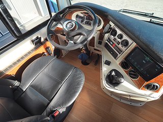 Husbil-halvintegrerad Concorde Charisma 890 LS 10 av 31