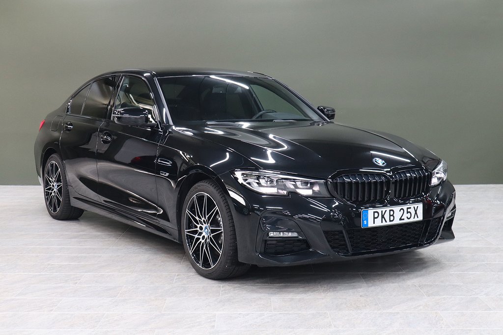 BMW 330e Sedan Steptronic M Sport Hybrid MOMS - 1år garanti 