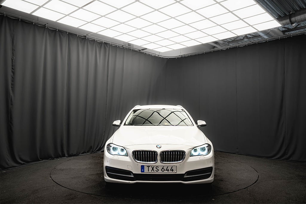 BMW 520d Touring RATTVÄRME P-SENSORER 190hk