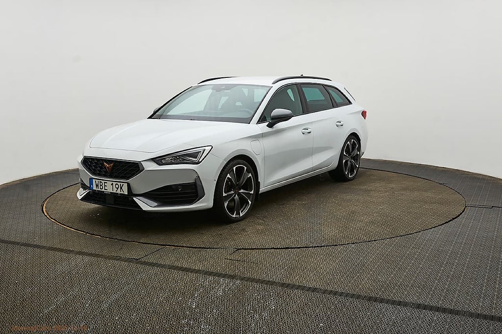 Cupra Leon VZ 1.4 TSI e-HYBRID 245hk dragkrok 