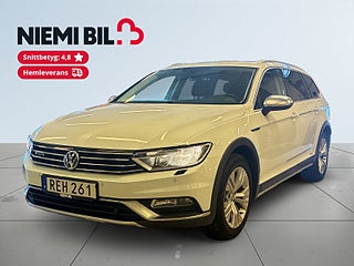 Volkswagen Passat Alltrack 2.0 TDI 4Motion Alltrack Sov-däck/Drag/Mok-värm/D-värm – bild 1