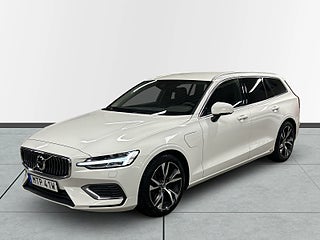 Volvo V60 Recharge T6 AWD Nyservad/Kamera/P-värm/S&V-Däck