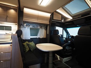 Husbil-halvintegrerad Kabe TM RX 780 LT 6 av 20
