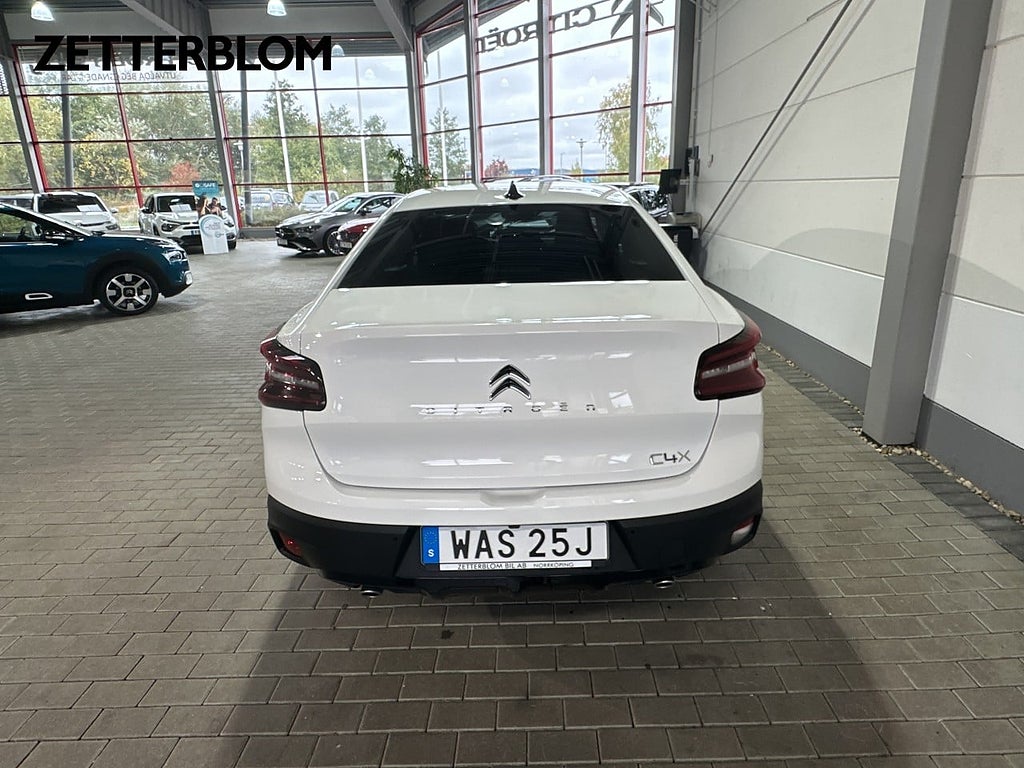 Sedan Citroen C4 X 4 av 15