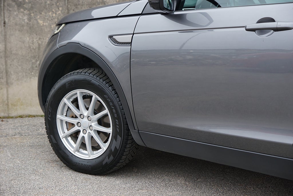 Land Rover Discovery Sport 2.0 TD4 AWD 150hk|7-Sits|Rattvärme|Navi|