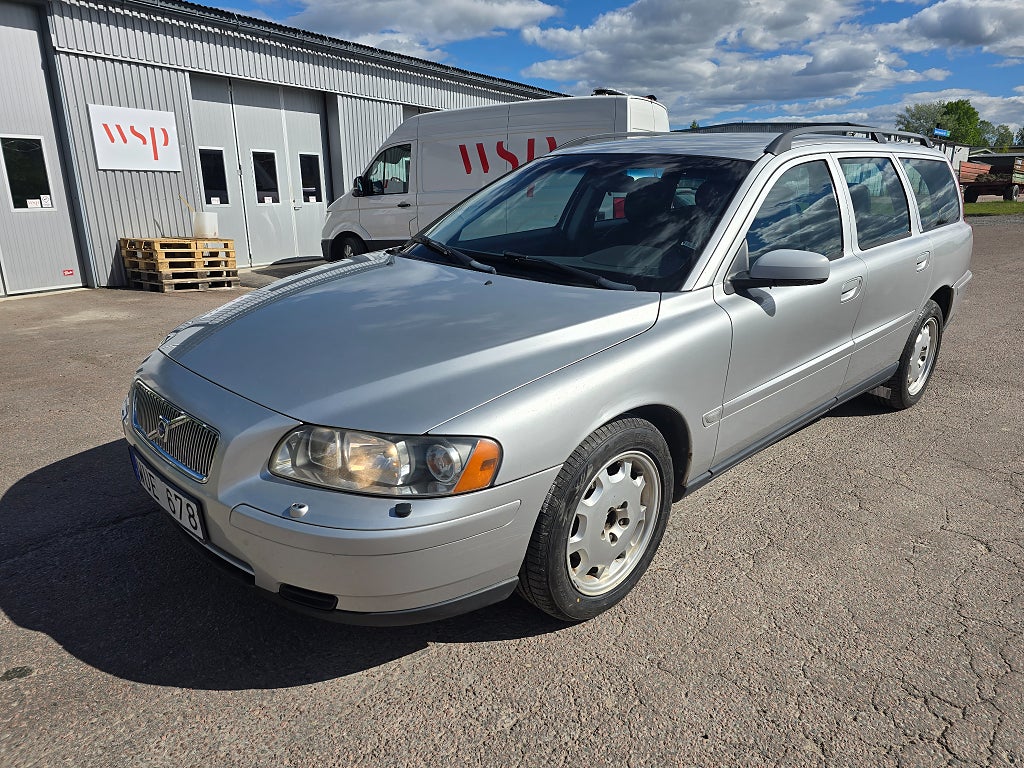 Volvo V70 2.4 Business/Nyservad/Nybytt kamrem/Nya sommardäck