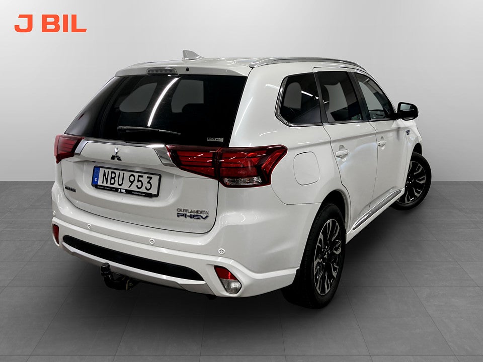 Bild på Mitsubishi Outlander Business PHEV 203hk Aut 4WD DRAG B-KAMERA ELSTOL