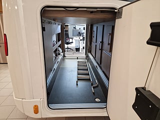 Husbil-halvintegrerad Kabe TMRX 780 LQB 5 av 28