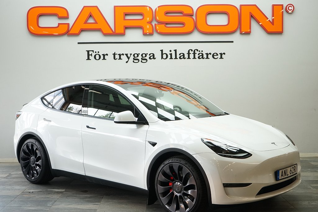 Tesla Model Y Performance Premium Pano Vinterpkt AP Värmare