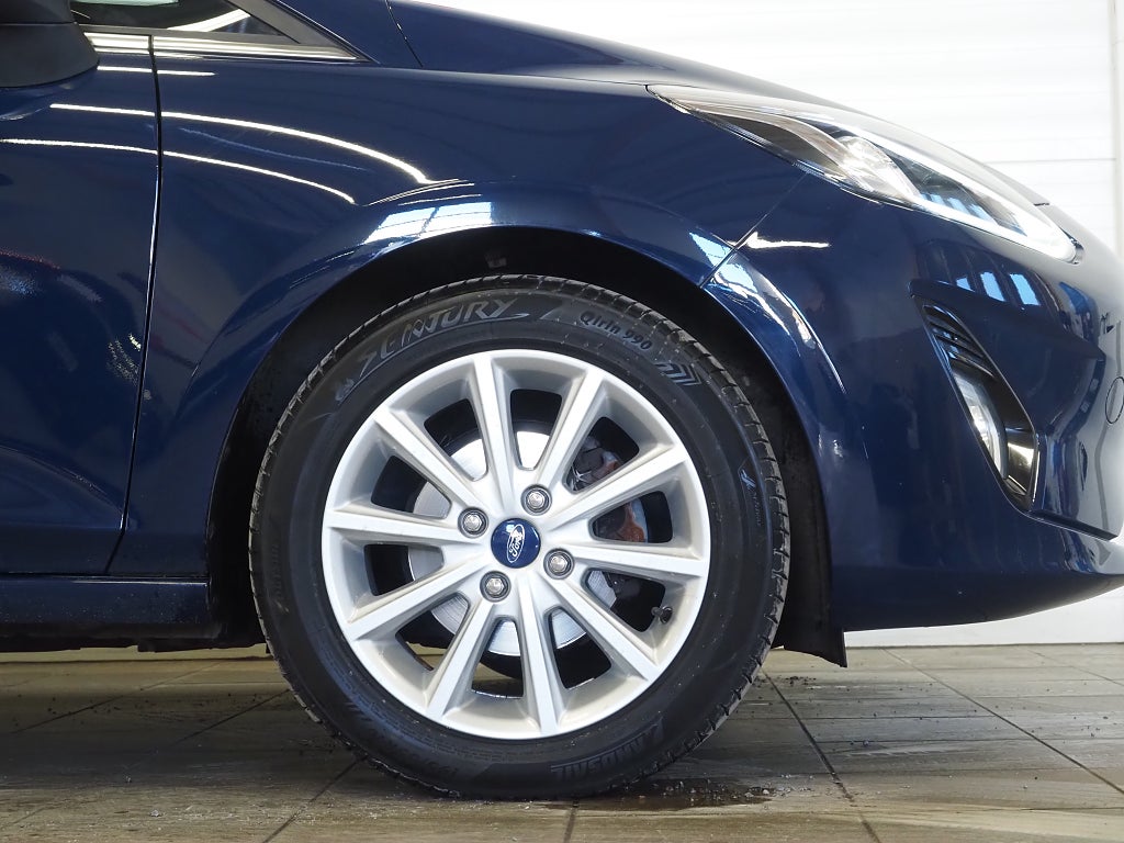 Ford Fiesta 1.0 EcoBoost 100hk Titanium Carplay Farthållare 2018