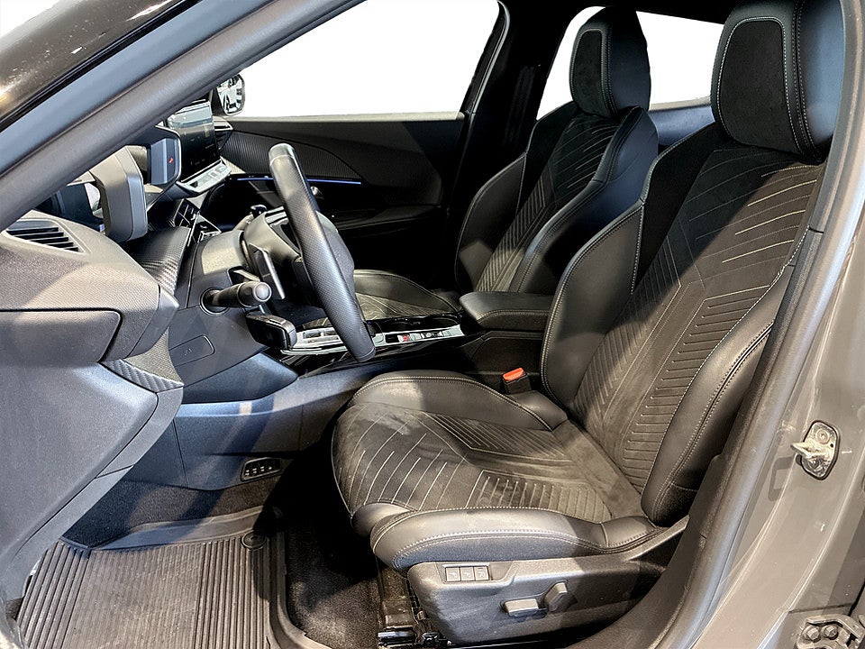 Bild på Peugeot 2008 GT Hybrid 145hk Aut CARPLAY B-KAMERA