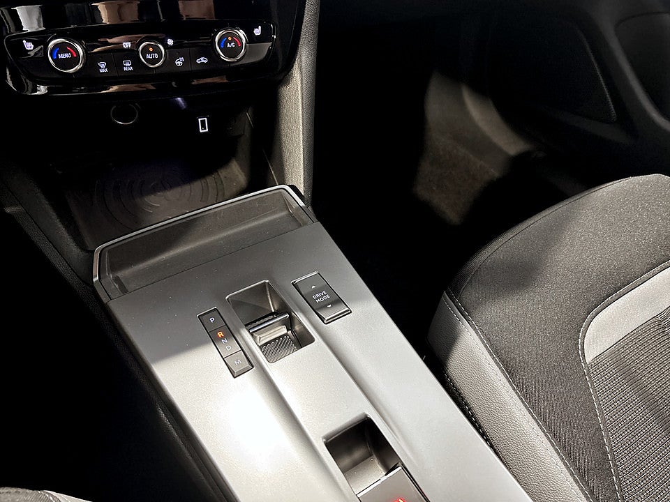 Bild på Opel Mokka GS Hybrid 1.2 Turbo 145hk Aut B-KAMERA CARPLAY