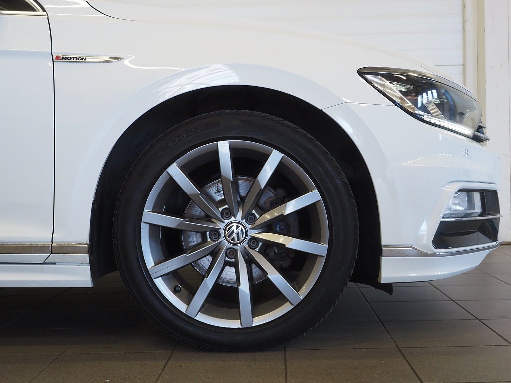 Volkswagen Passat Sportscombi 2.0 TDI DPF 4Motion GT | Drag | B- Kamera | 2017